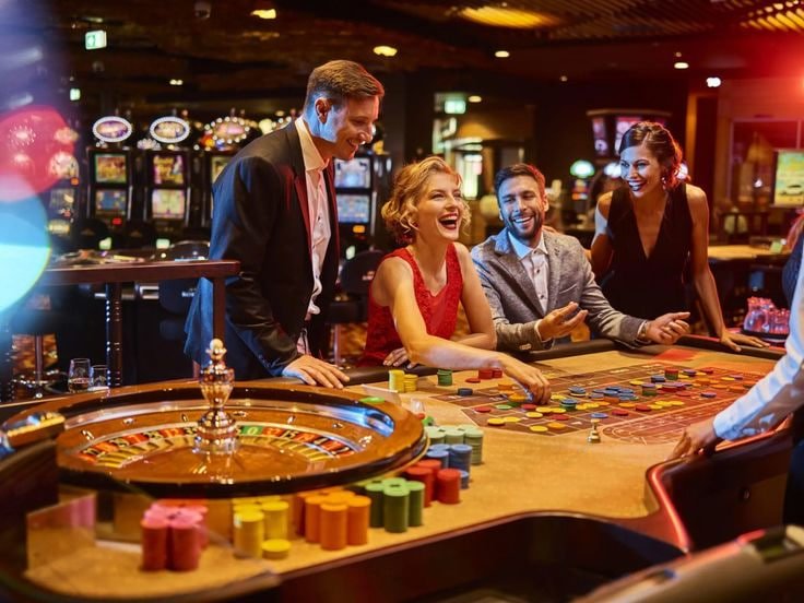 Dealer profesional siap membantu di studio Live Casino asustogel